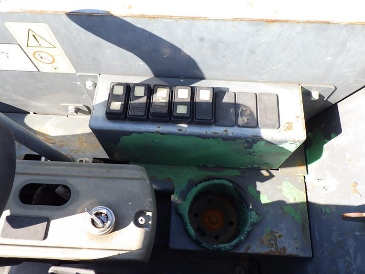 takeuchi-tb240-image-42