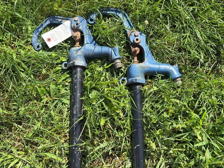 2-water-hydrants-image-2