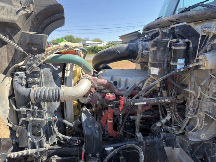 2012-mack-granite-gu713-image-8