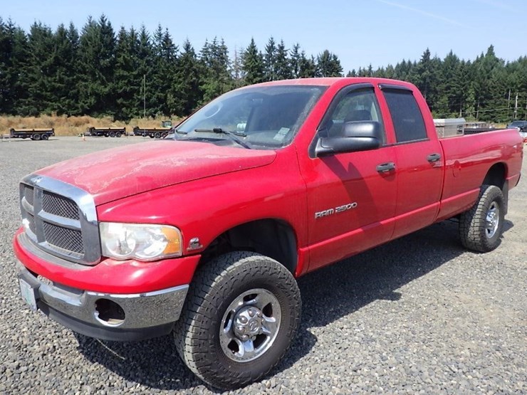 2004-dodge-2500-image-1