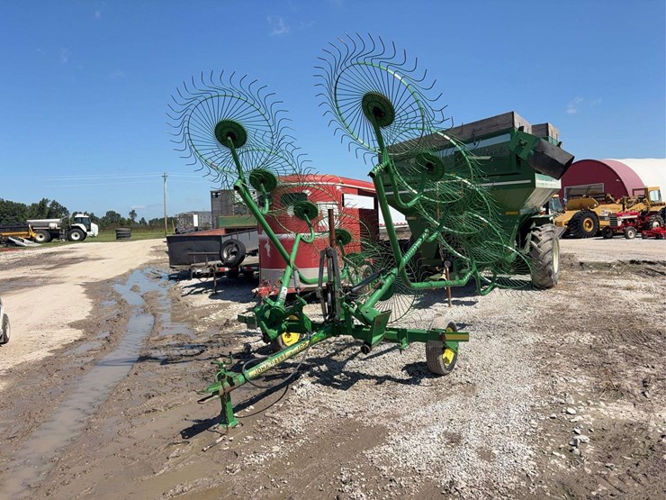 john-deere-702-image-2
