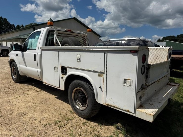2003-ford-f250-xl-image-4
