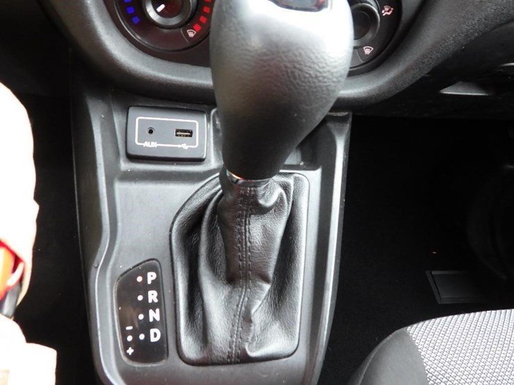 2017-ram-promaster-city-image-27