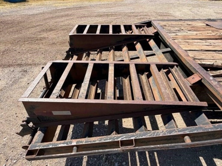 2009-elite-gooseneck-flatbed-trailer-image-15