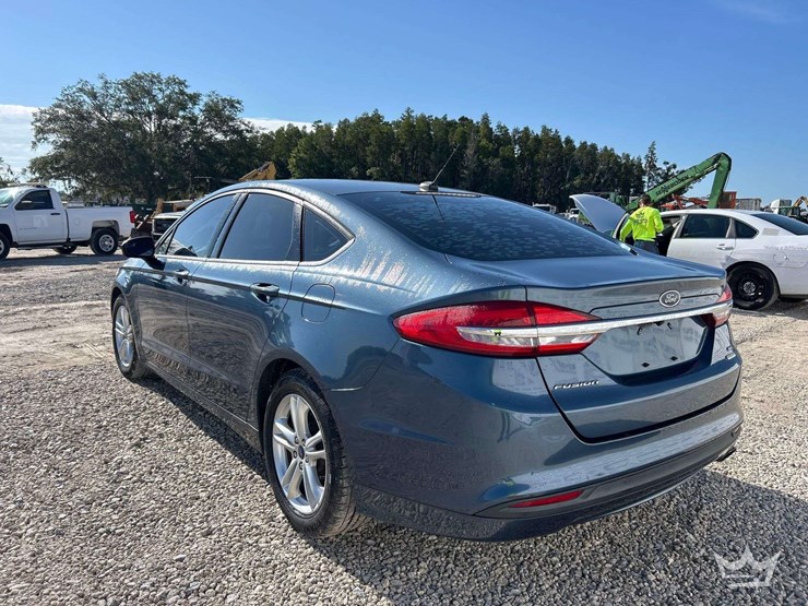 2018-ford-fusion-sedan-image-4