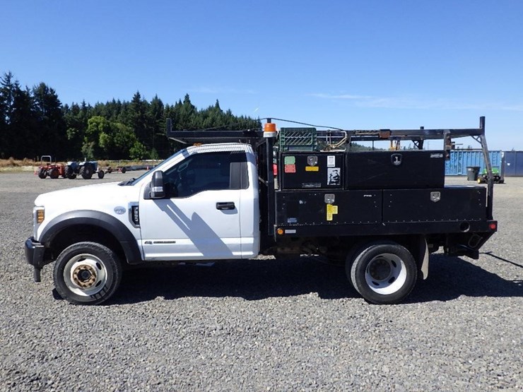 2019-ford-f550-image-2