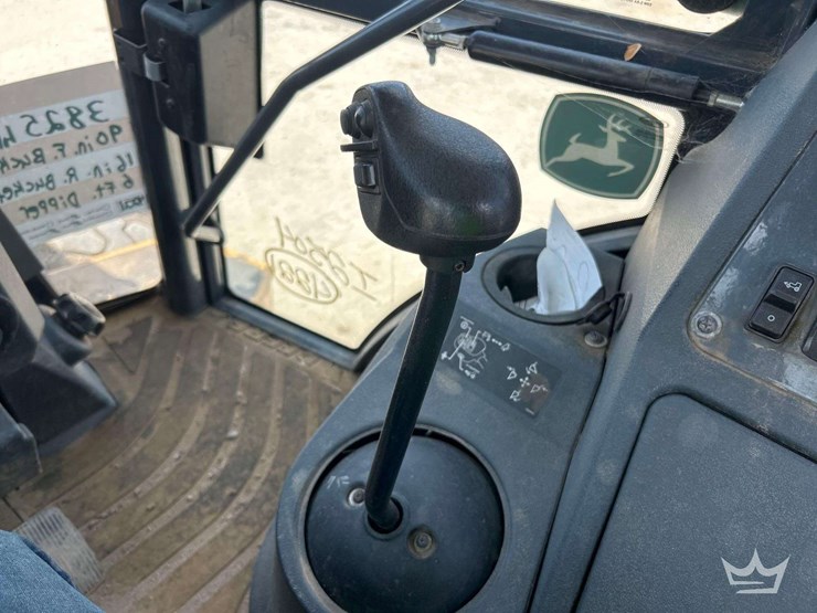 2019-deere-410l-image-13