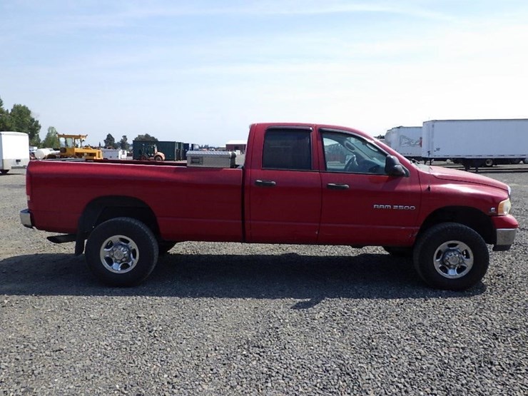 2004-dodge-2500-image-6