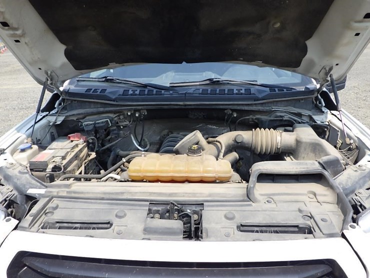 2016-ford-f150-image-18