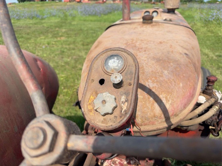 international-mccormick-deering-wd-9-image-37