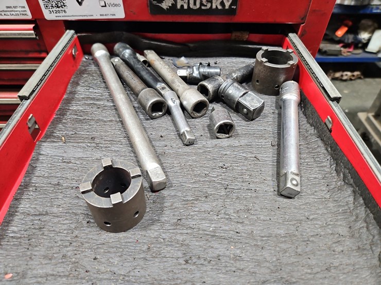 rolling-tool-chest-with-contents-image-10