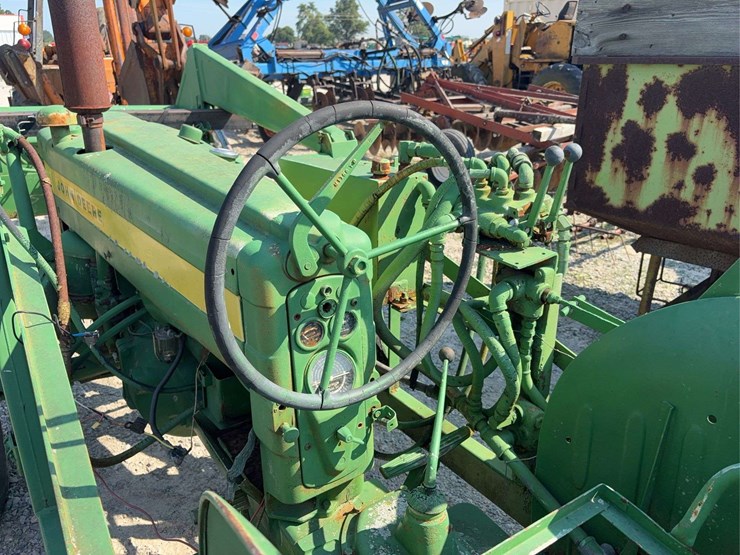 1956-john-deere-420-image-12