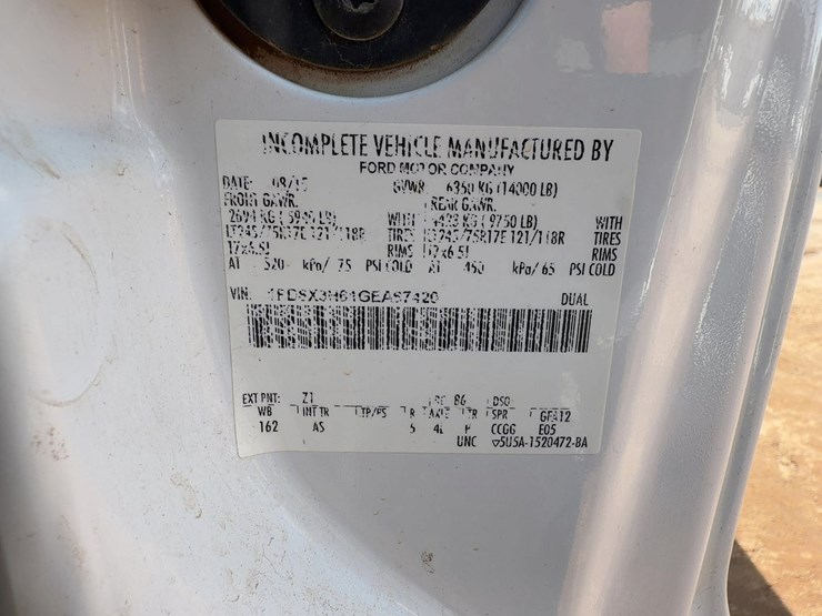 2016-ford-f350-xl-image-32