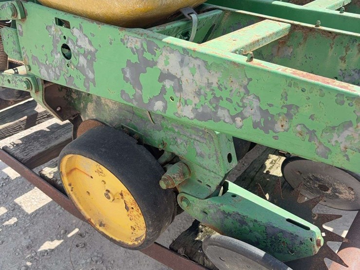 john-deere-7100-image-9