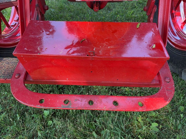 1937-farmall-f-12-image-29