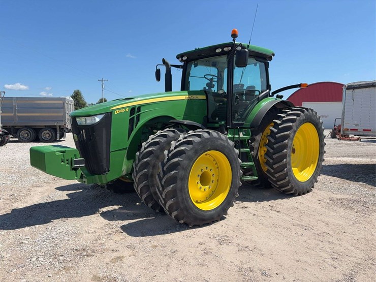 2012-john-deere-8335r-image-1