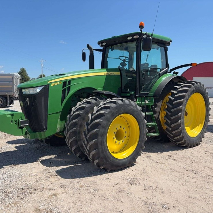 2012 JOHN DEERE 8335R