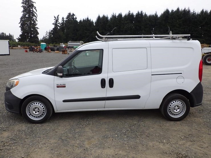 2017-ram-promaster-city-image-2