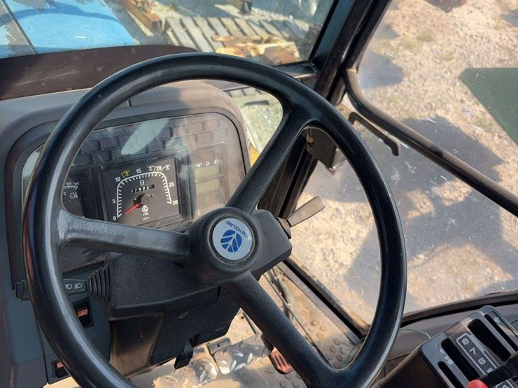 ford-7740-image-15