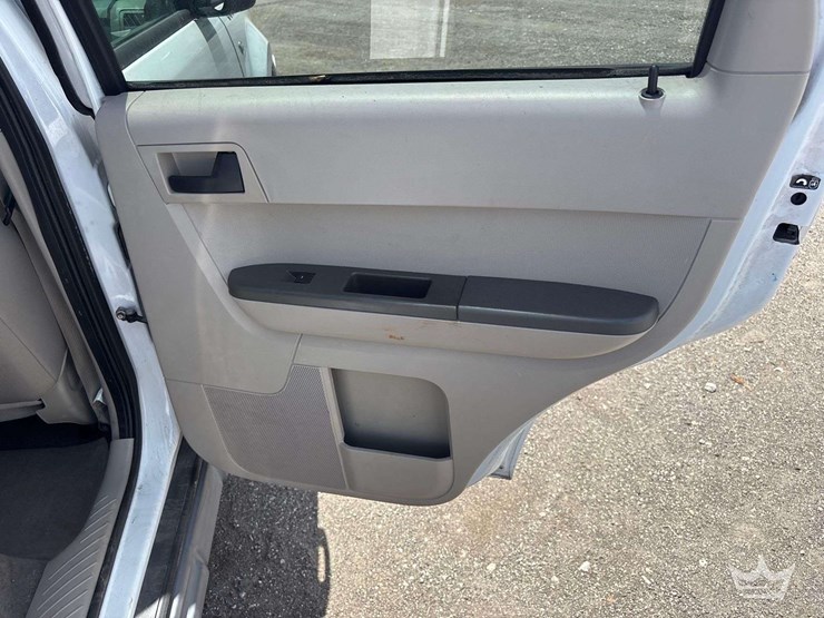2008-ford-escape-image-21