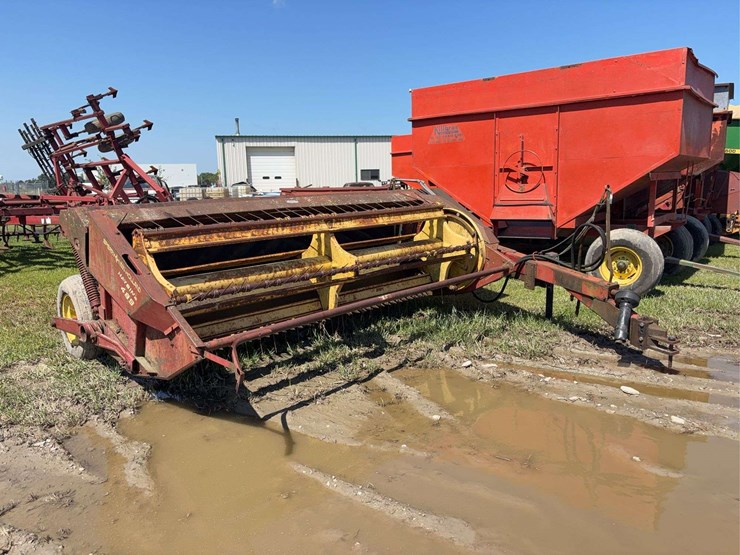 new-holland-489-image-1