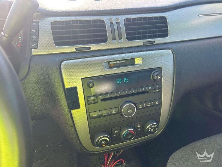 2012-chevrolet-impala-sedan-image-18