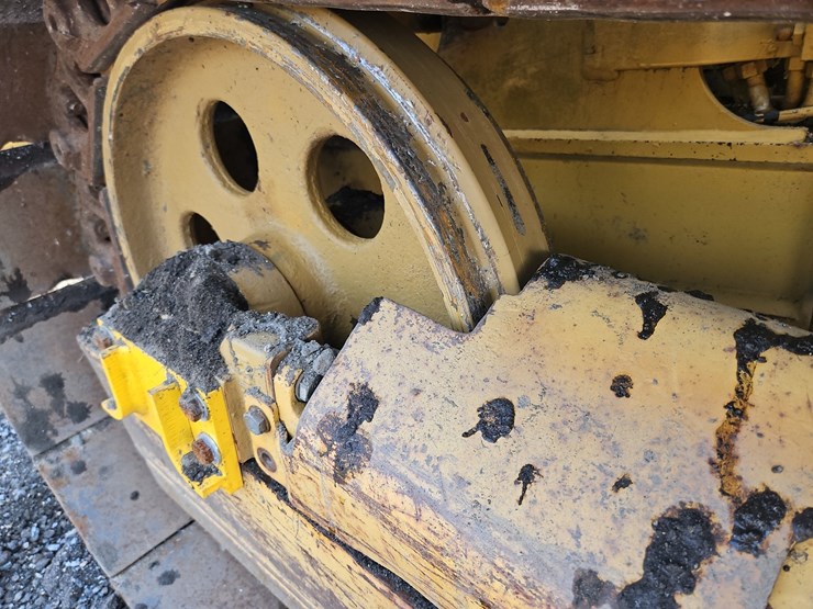 2006-caterpillar-d4g-xl-image-21