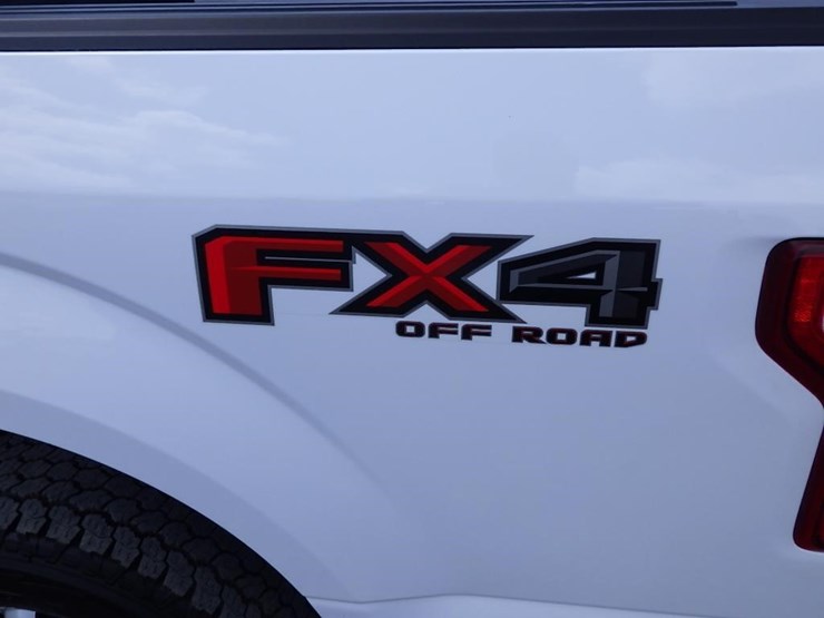 2017-ford-f150-image-13