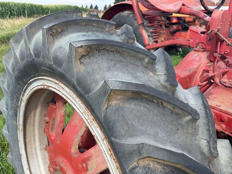 farmall-f-20-image-28