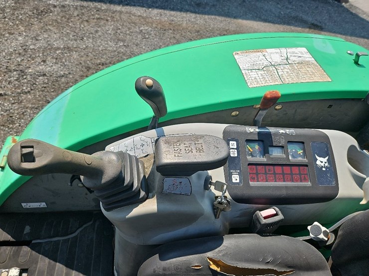 2011-bobcat-325g-image-24