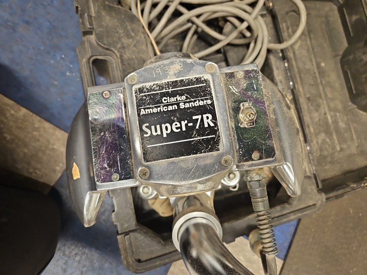 clarke-super-7r-floor-sander-image-2