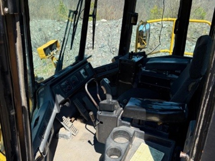 caterpillar-992g-image-28