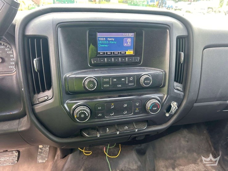 2015-chevrolet-silverado-1500-image-21
