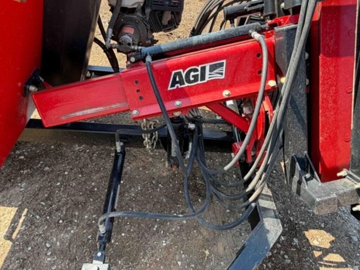 agi-renegade-post-pounder-trailer-image-8