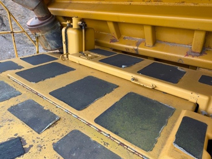 caterpillar-777b-image-12