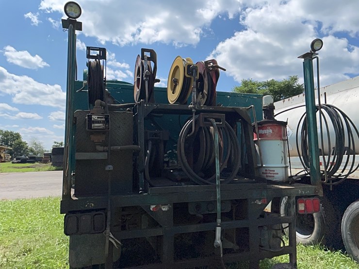 gmc-fuel/lube-truck-vn:1gdm7h1j9lj605874-image-6