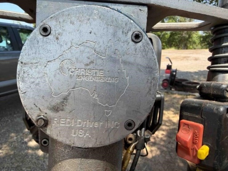 redi-driver-gas-powered-post-driver-image-3