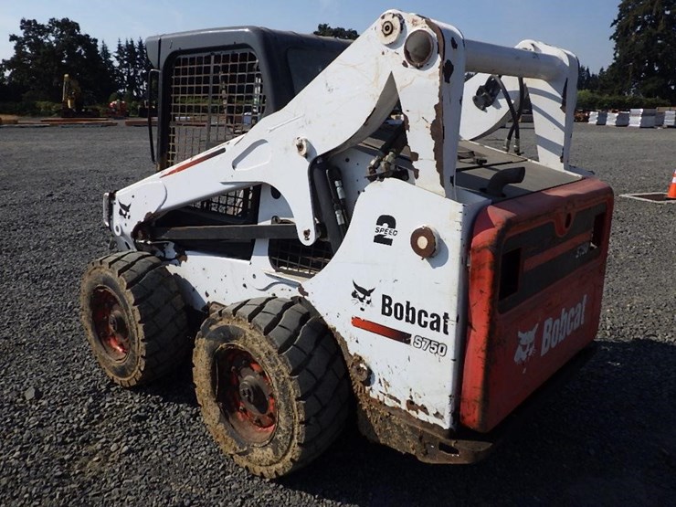 2013-bobcat-s750-image-3