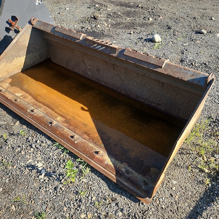 72" GP BUCKET WITH BOCE