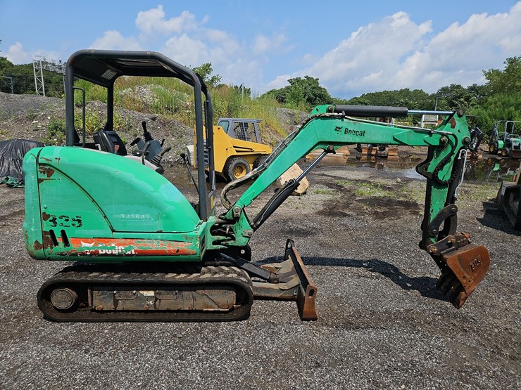 2011-bobcat-325g-image-6