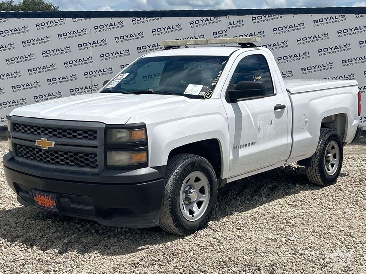 2015-chevrolet-silverado-1500-image-1
