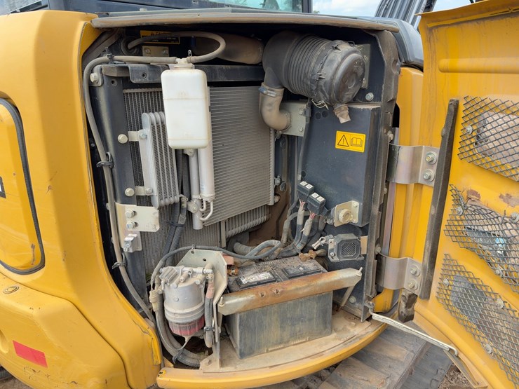 2018-deere-50g-image-26