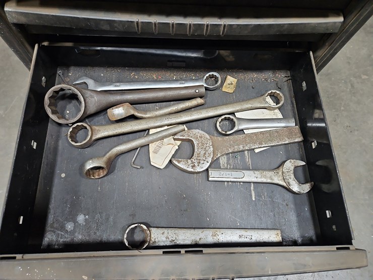 craftsman-rolling-tool-chest-with-contents-image-4