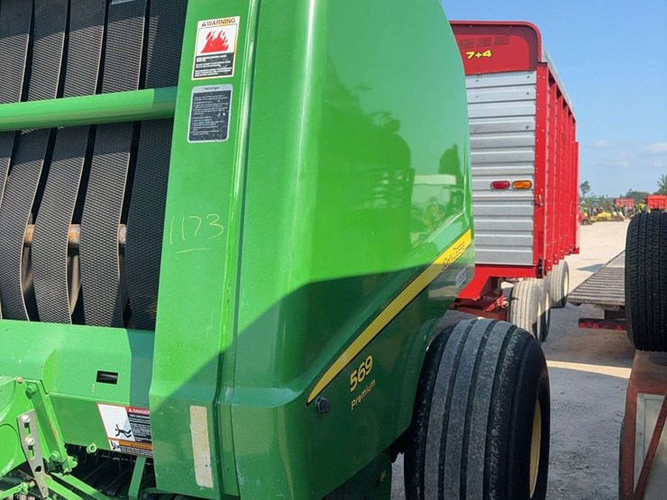 john-deere-569-image-17