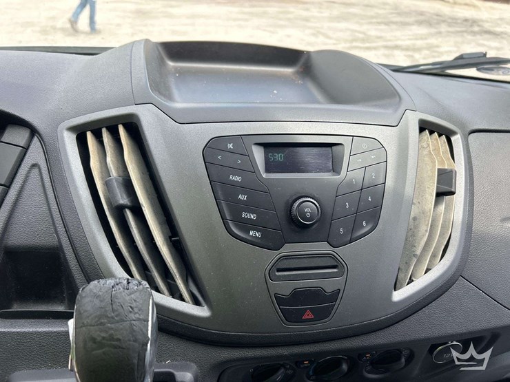 2018-ford-transit-image-18
