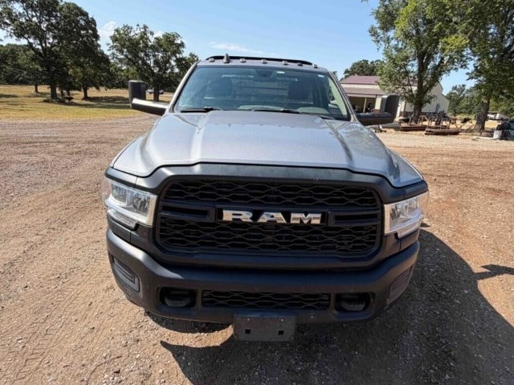 2019-ram-3500-tradesman-image-7