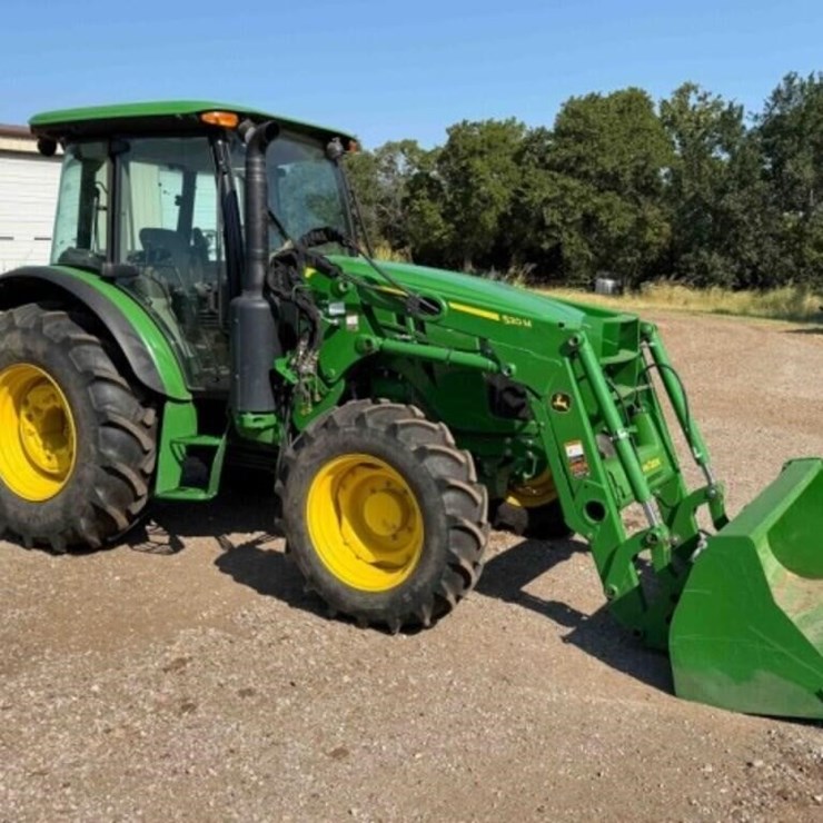JOHN DEERE 5100E
