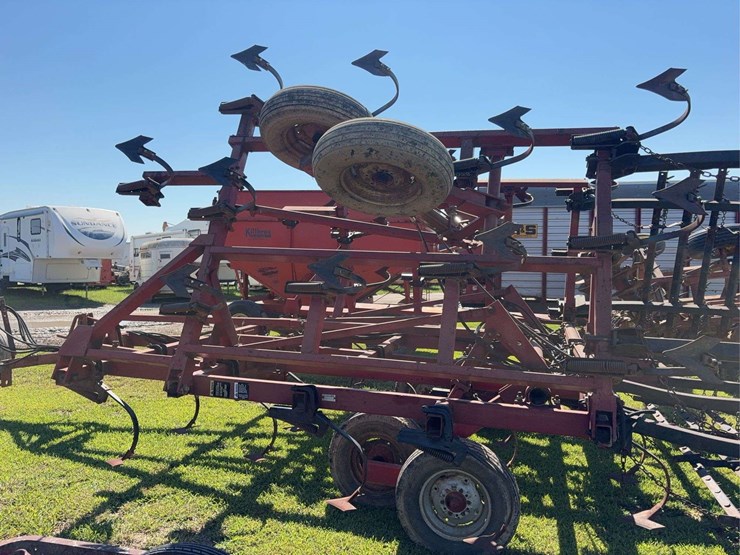case-ih-4800-image-13