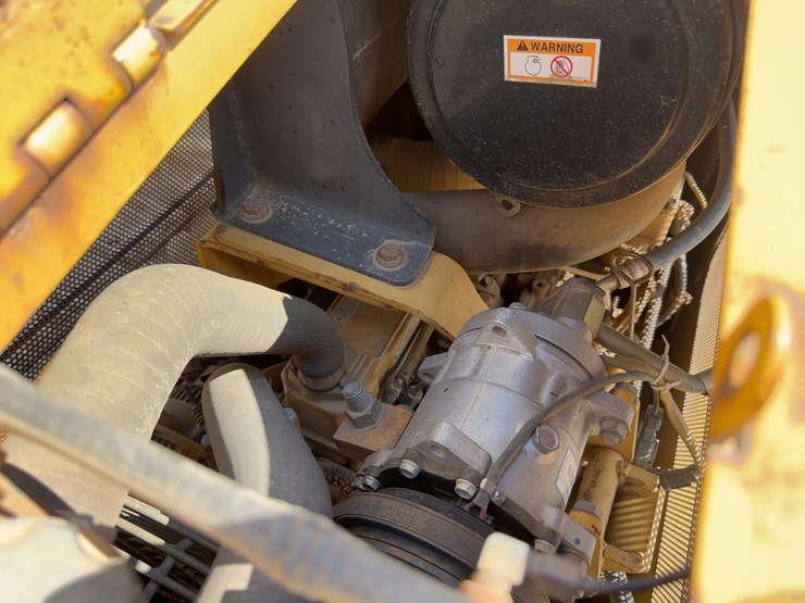 2004-caterpillar-d5g-xl-image-14