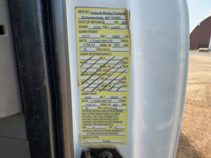 2017-ford-f350-xl-image-31